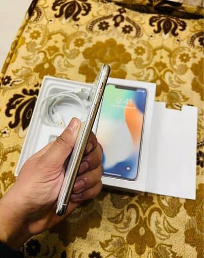 iPhone x 256gb pta approved