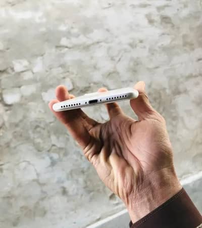 iphone 7 plus 128 GB my WhatsApp number 03 20 24 100 47