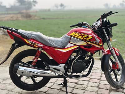 Honda CB 150F (2025/26 sticker)