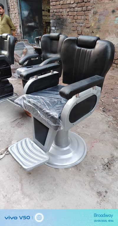 Barber chair/Cutting chair/ Shampoo unit/Trolly/Saloon Furniture.