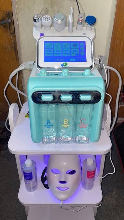 Hydra facial machine