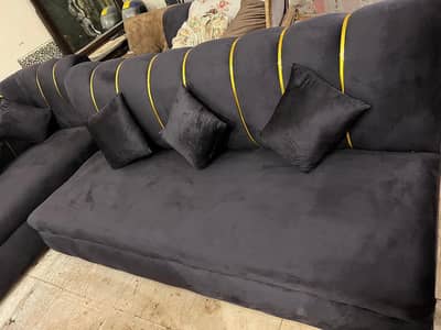 6seater heavy wooden made Lshape sofa new condition