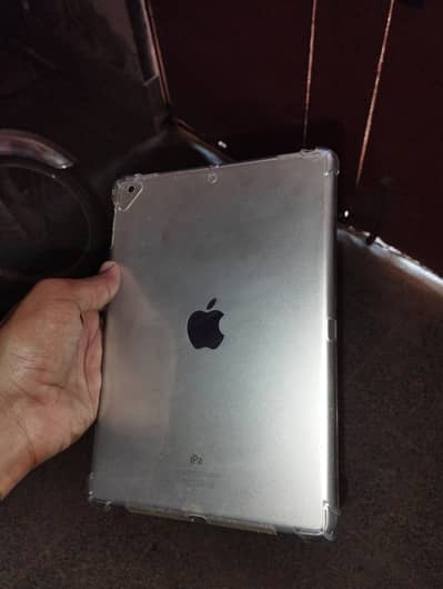 Apple i Pad air in good conditon 003122032925