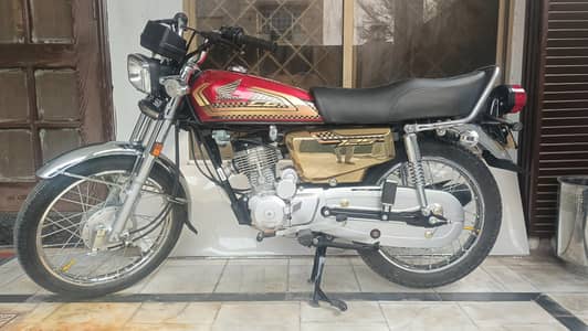 Honda 125 December 2024 sticker is of 2025