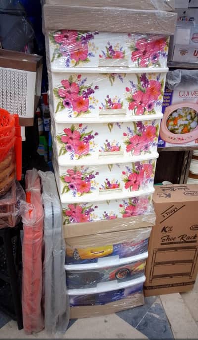 cupboard , useded kapry & toys,,,,,