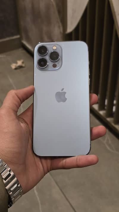iPhone 13 pro max (dual pta approved)