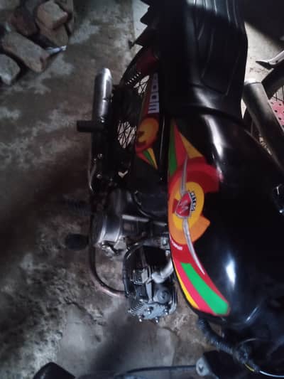 Metro 2017 Engine Lush Conditon