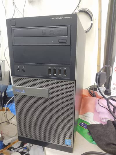 DELL COMPUTER LCD SCREEN DVR NVR HARD DISK SALE 03004530486