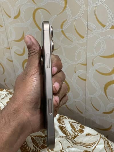 16pro max 4month Sim time battery 100%  cycle 94