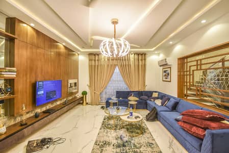 10 MARLA BRAND NEW FULLY FURNISHED FULL BASEMENT ULTRA MODERN BUNGALOW FOR SALE