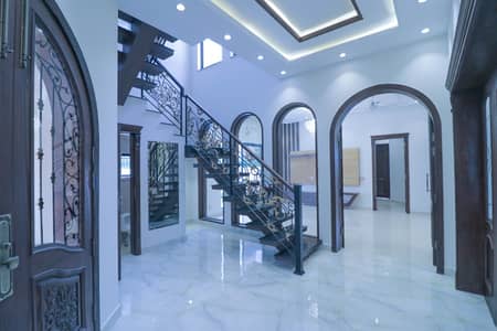 10 MARLA MODERN VILLA FOR SALE NEAR ALL AMENITIES