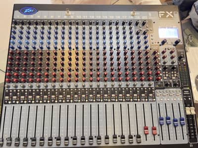 20 Channel Peavey Mixer | Model FX2.24