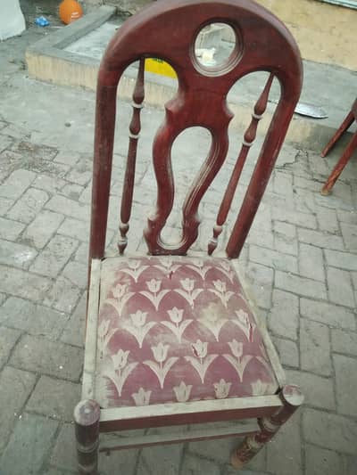 dining table original  lakdi condition 10by9 sex kursi pushing wali