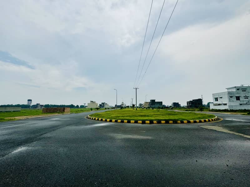 Facing Main Park Plot 5