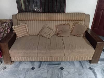 seven siter sofas avaliable one pice damge other all are ok