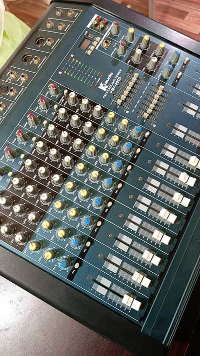8 channel power mixer
