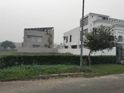 M-197 Corner Prime Location Affordable Price Easy Access For Sale