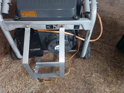 6 KVA Hyundai Generator , running condition Whatsapp 03109541261