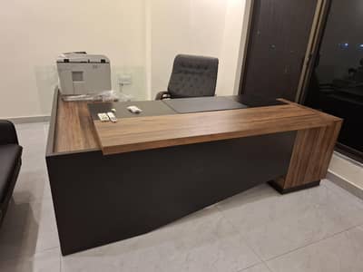 office executive table
