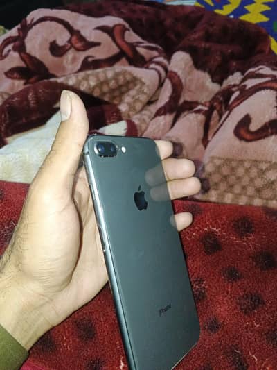 iphone 8+ for sell
