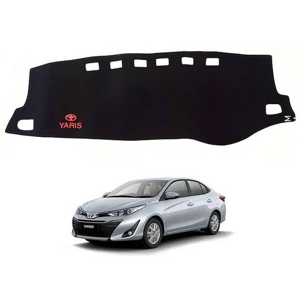 Dashboard Cover Carpet for Toyota Yaris (2020–2021 and newer) - Front Windshield Silver Foil