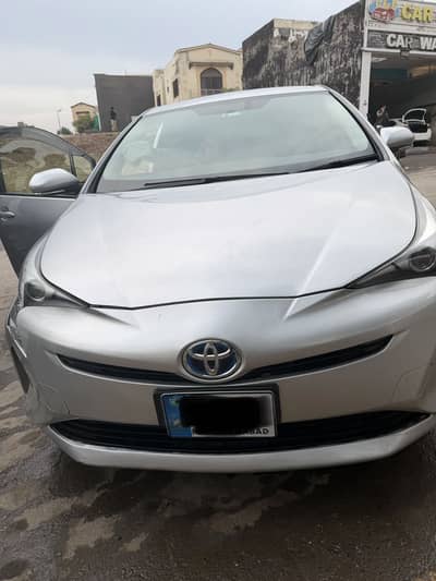 Toyota Prius S-Touring Black Edition 2017