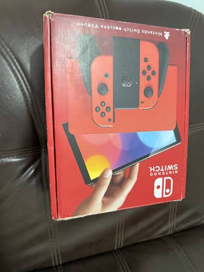 Nintendo switch OLED Mario edition . Jilbrake