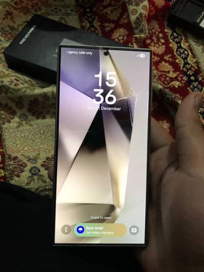 Samsung Galaxy S24 ultra complete box