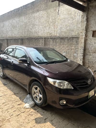 Toyota corrola gli 13