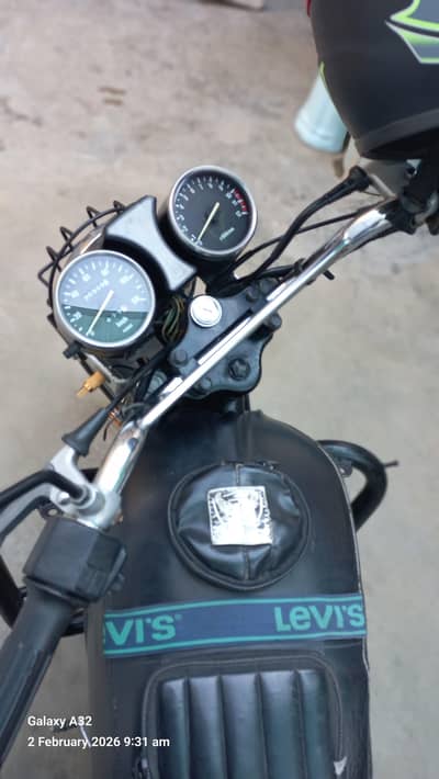 Suzuki gs 150