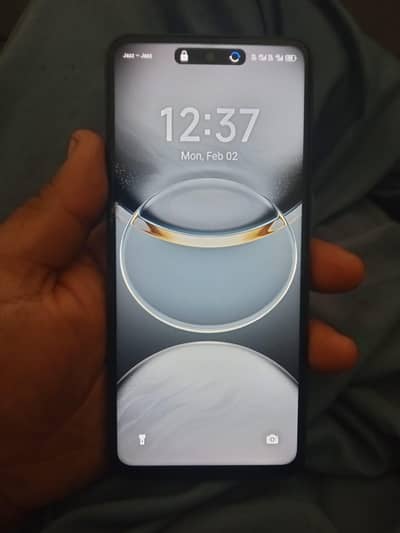 I want to sell my tecno spark 30 8/128 urgent