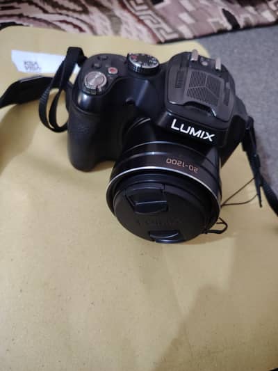 Panasonic Lumix DMC-FZ70 DSLR Camera | 9/10 Condition | ScratchLess