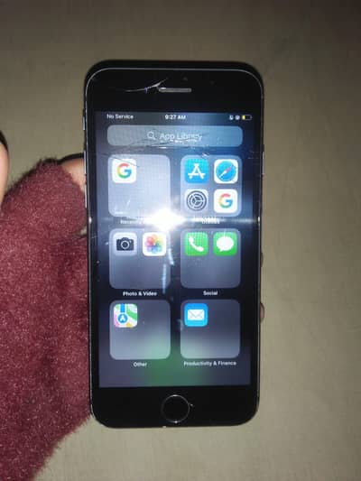 iPhone 8  phone number 03056626152