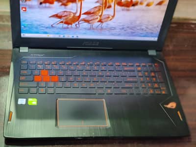 ASUS ROG STRIX/CORE I7 /GTX 1070 8GB 256BIT/GAMING LAPTOP