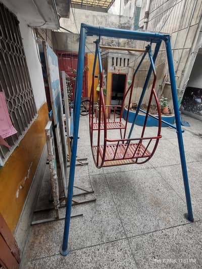 Solid build swing is for sale