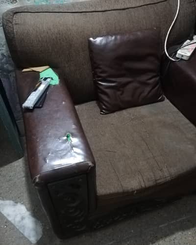 Used sofa 3 seater and 1 seater for sale
