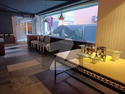 BUSINESS OPERTUNITY AT PRIME LOCATION OF GULGERG ON MM ALAM ROAD ON RENT