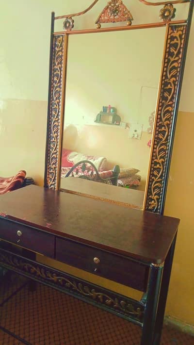 Iron Dressing Table with Glass