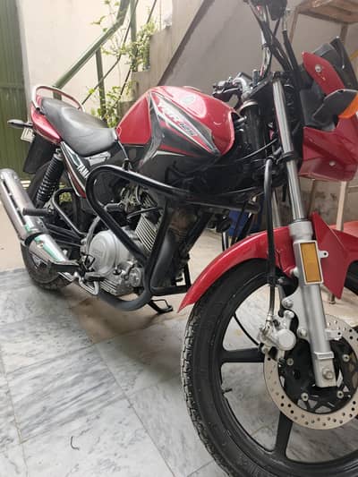 Yamaha YBR 125 2025