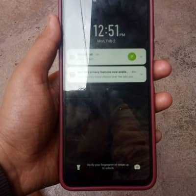 Clear phone hai only kit koi issue ni only panel change