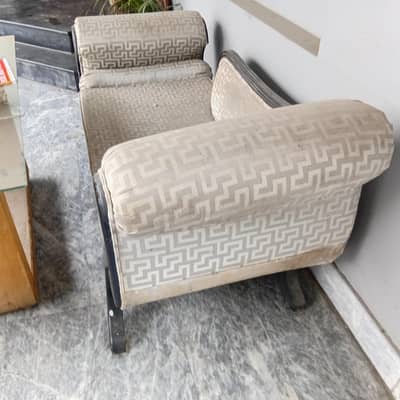 Deewan in very good condition for Sale