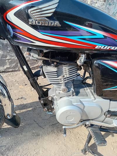 Honda 125 (2019) 0303/0255582