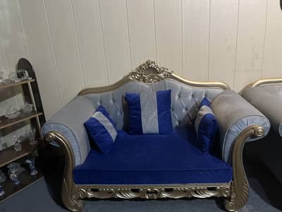 Sofa set and table for sell urgent basis