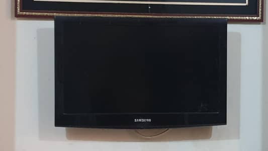 Samsung LCD TV for sale urgent for sale