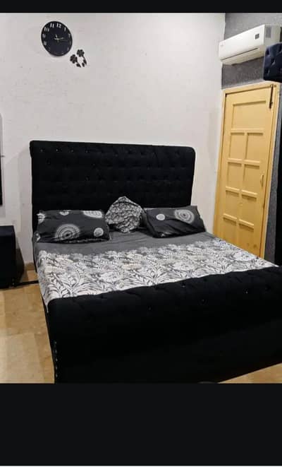 double bed with side table singer maze for sale karna hai