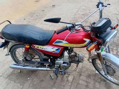 موٹرسائیکل بالکل اوکے ہے کوئی کام نہیں ہونے والا