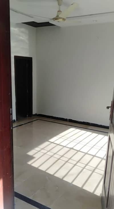 1 kanal uper portion for rent in jinah garden