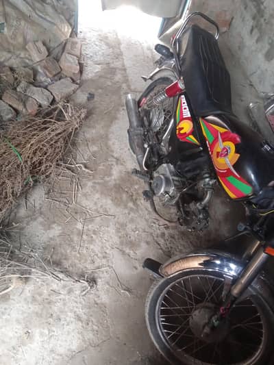 Metro 2017 Engine Lush Conditon