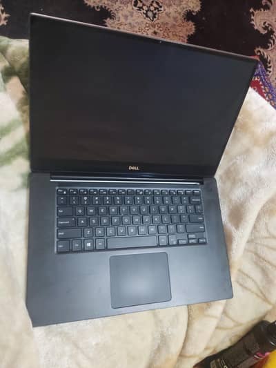 Dell gaming laptop I7 9 generation 4 GB graphic card 1650 invidia