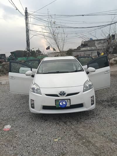 For Sale:  Toyota Prius 2010